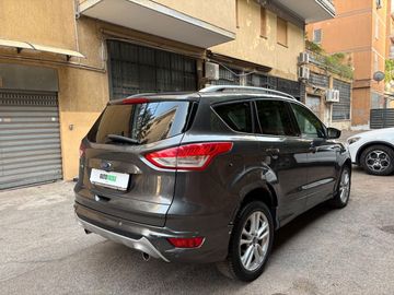 Ford Kuga - 8