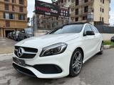 Mercedes-Benz Mercedes-benz A 220 d Automatic Premium 177cv - Mercedes-Benz A-Klasse: Halbautomatik