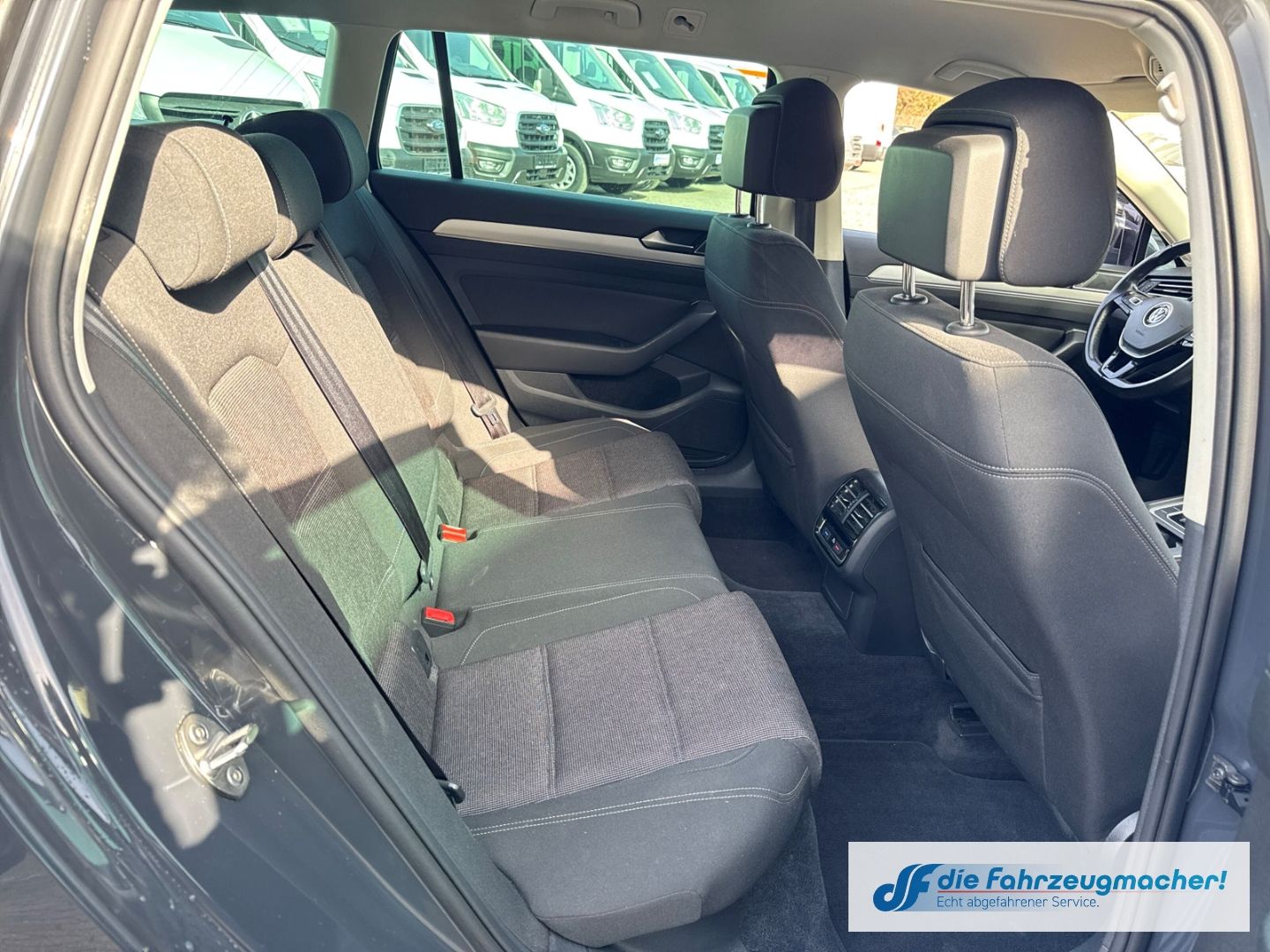 Fahrzeugabbildung Volkswagen Passat Variant Comfortline Start-Stopp *EXPORT