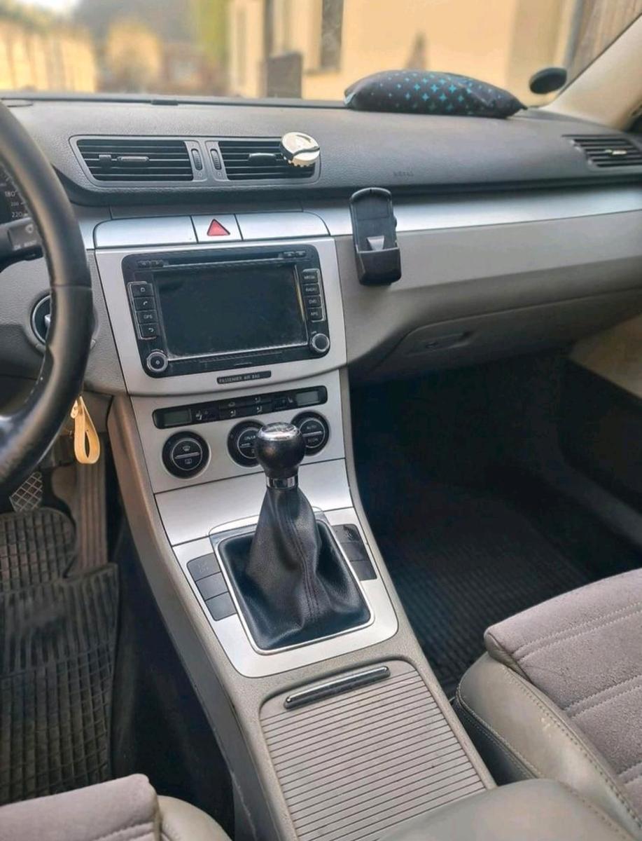 Volkswagen Passat 2005 — photo 9