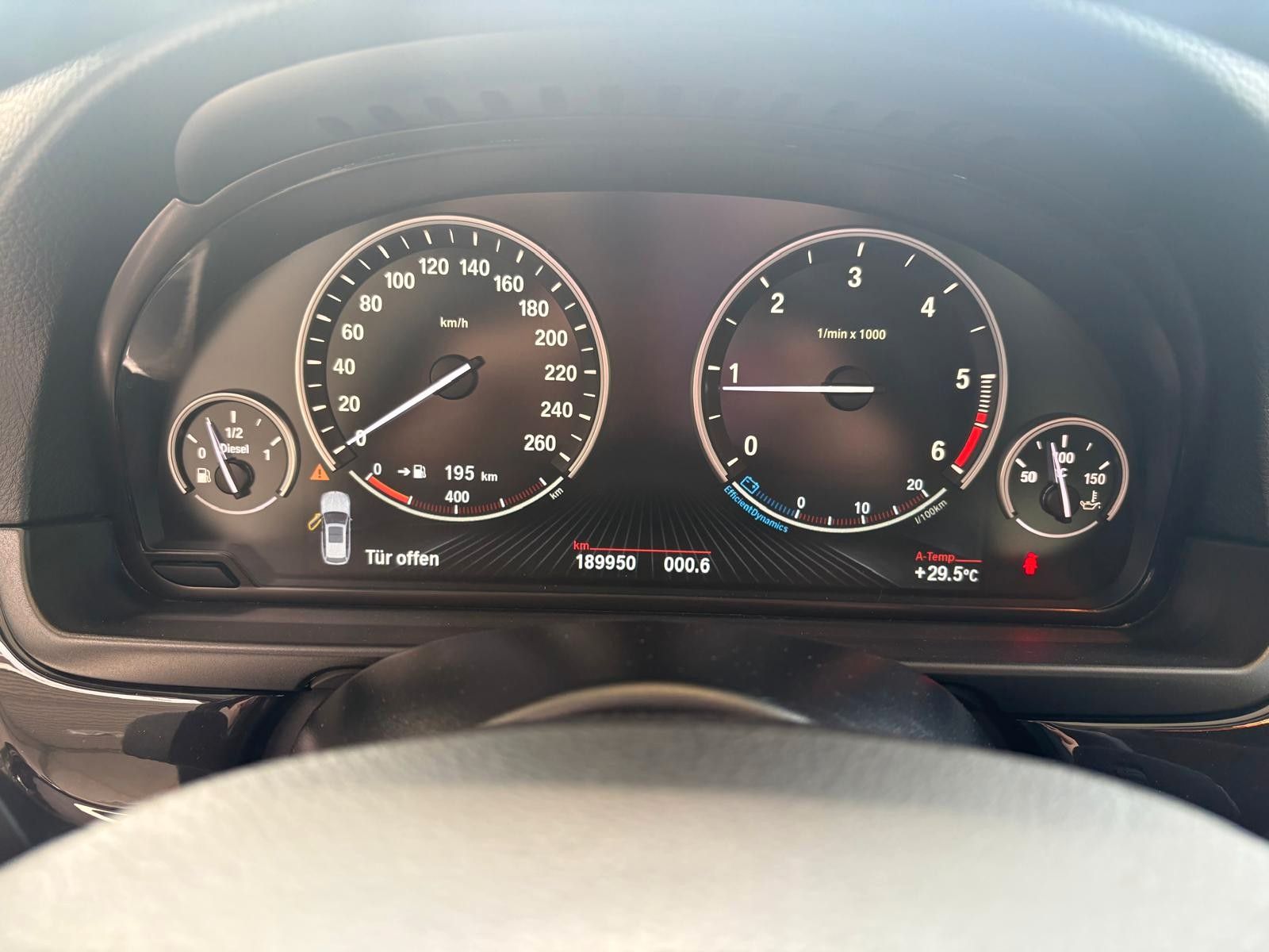 Fahrzeugabbildung BMW 518 Touring/E-Sitze/Navi/PDC/Xenon