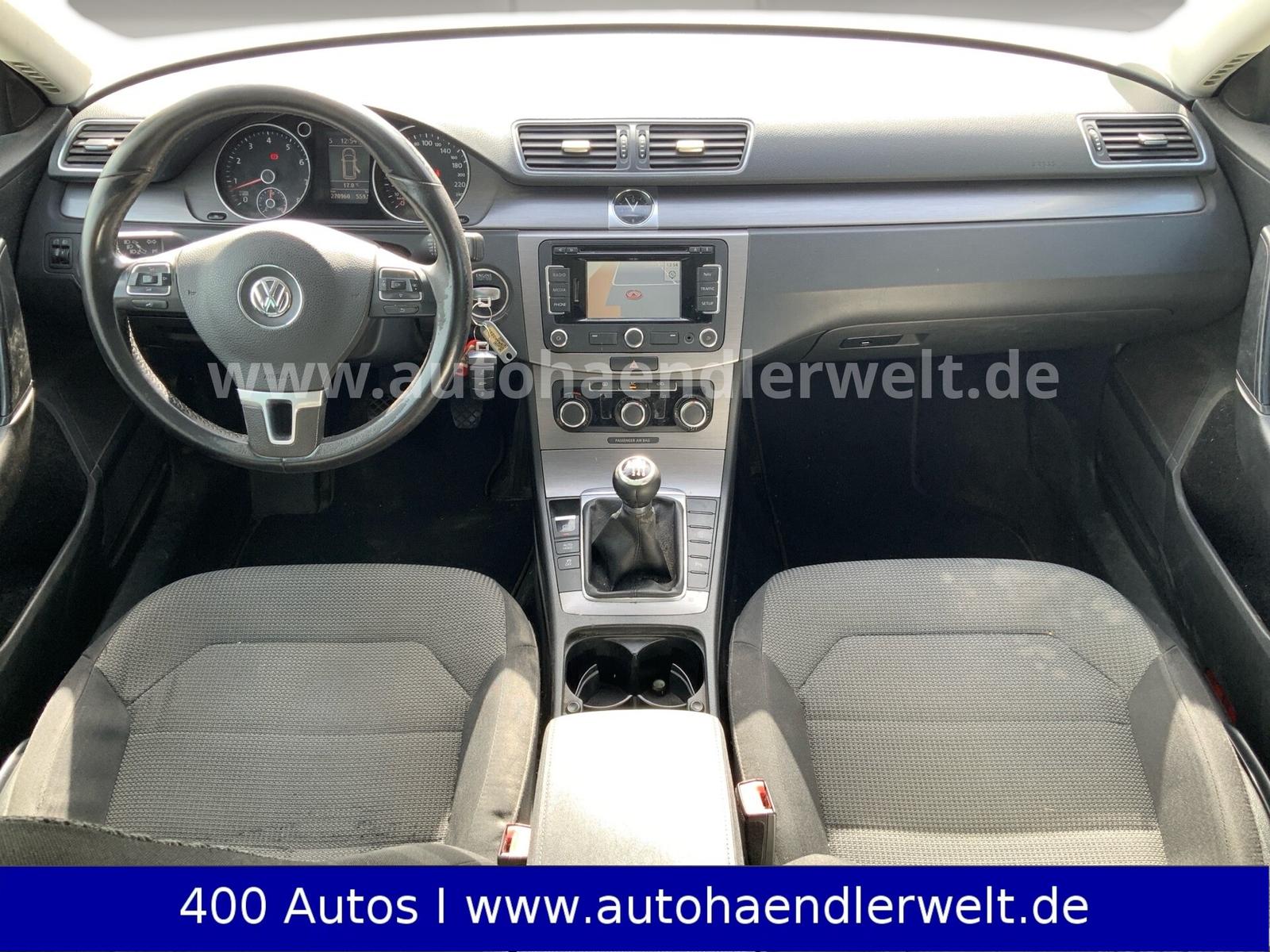 Volkswagen Passat 2012 — photo 11