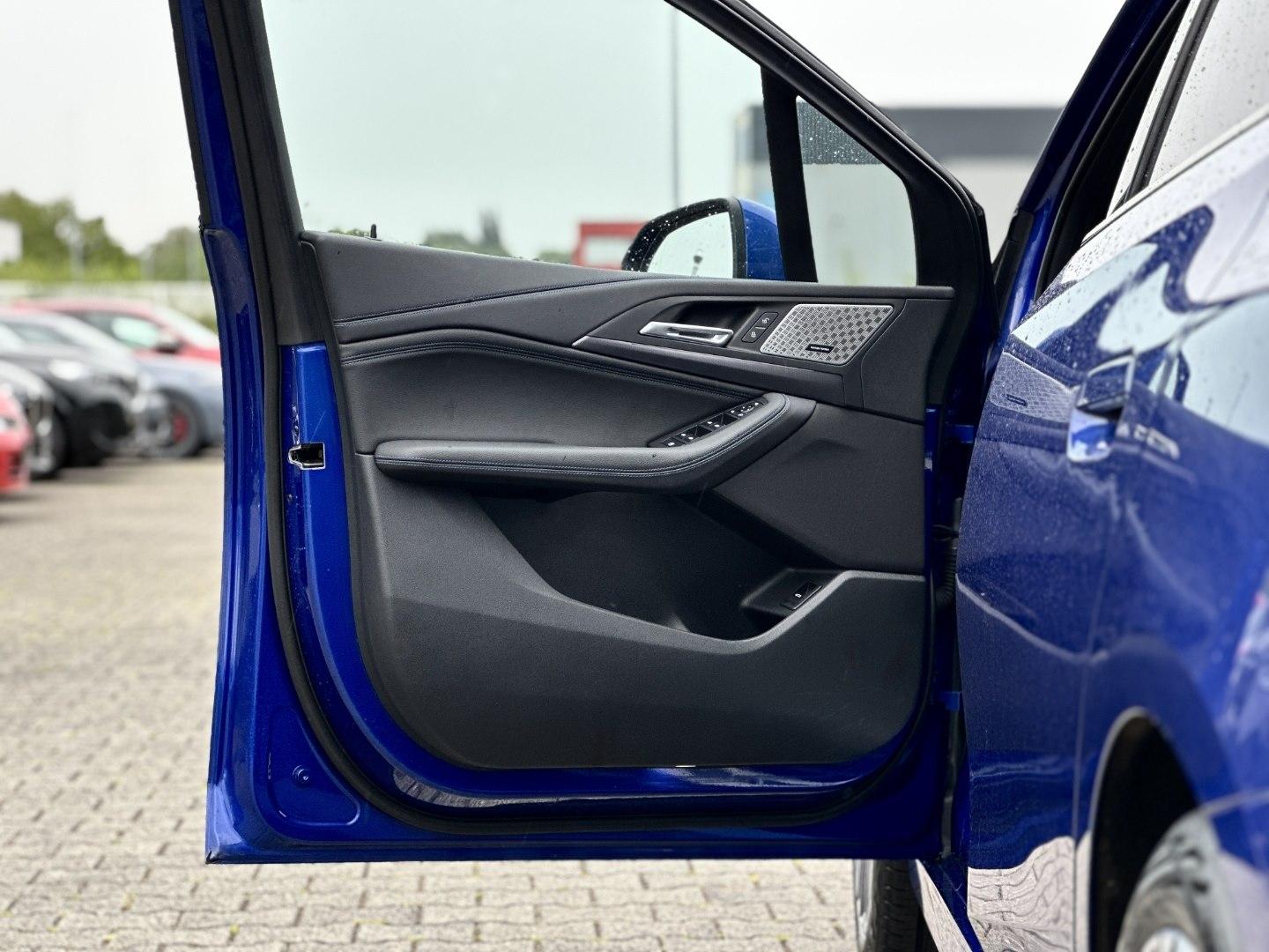 BMW Active 220i Active Tourer M Sportpaket Head-Up HK HiFi, миниатюра 9
