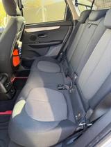 BMW 218 Active Tourer 218i - - silberne BMW 218 Active Tourer