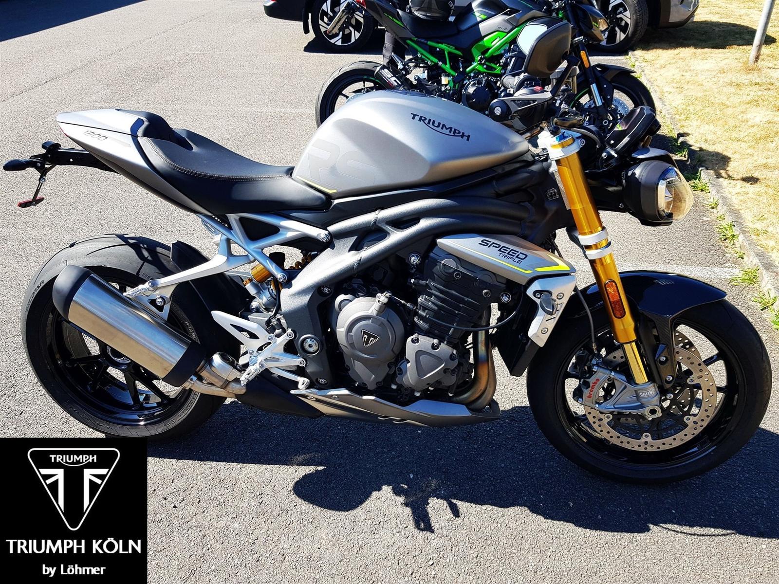 Triumph Speed Triple 1200 RS aus 1. Hand, erst 1.975 Km