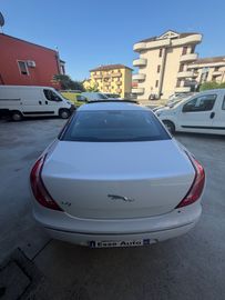 Jaguar XJ - 9