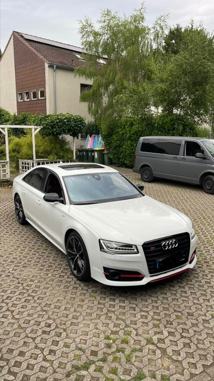 Image of Audi S8