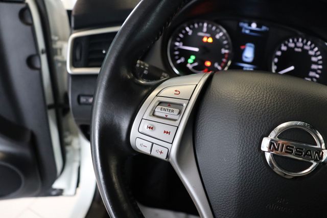 Fahrzeugabbildung Nissan Qashqai Acenta+ 1.6 dCi |1HAND|PDC|SHZ|LED|
