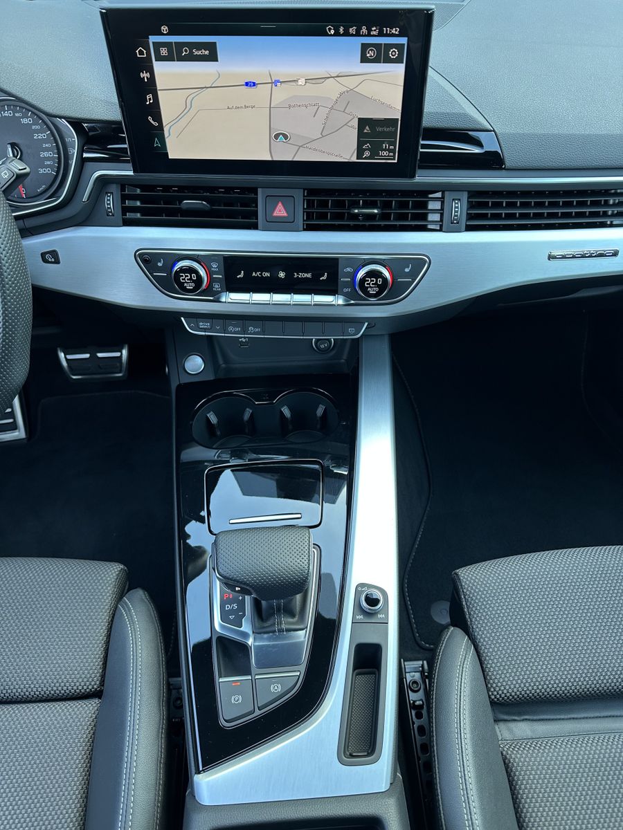 Fahrzeugabbildung Audi A4 Avant 45 TFSI Qu S-Line NAV+LED+AHK+1HD+19ZO