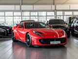 Ferrari 812 6.5 V12 Superfast DCT F1 Carbon JBL - rote Ferrari 812