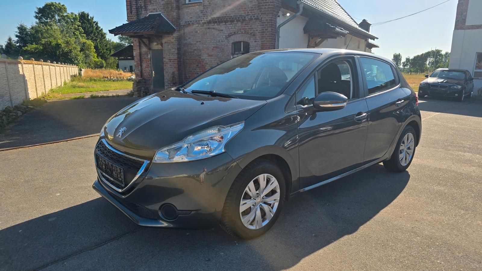 Peugeot 208 1.0 Klima Tempomat Scheckheft TÜV 06/27
