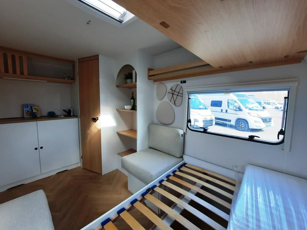 Fahrzeugabbildung LMC e:dero 350 D Verfüg./Neuheit/Mj. 26
