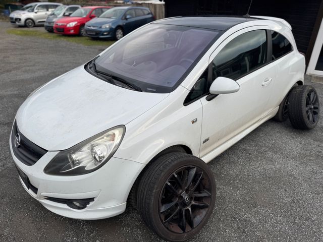 Opel Corsa 1.4  74kW/Panorama/SZH/Lenkrad beheizbar