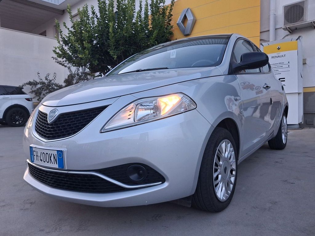 Image of Lancia Ypsilon