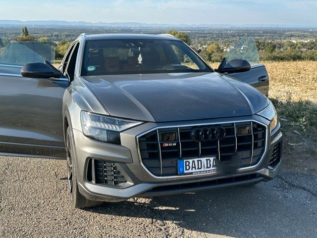Image of Audi Q8