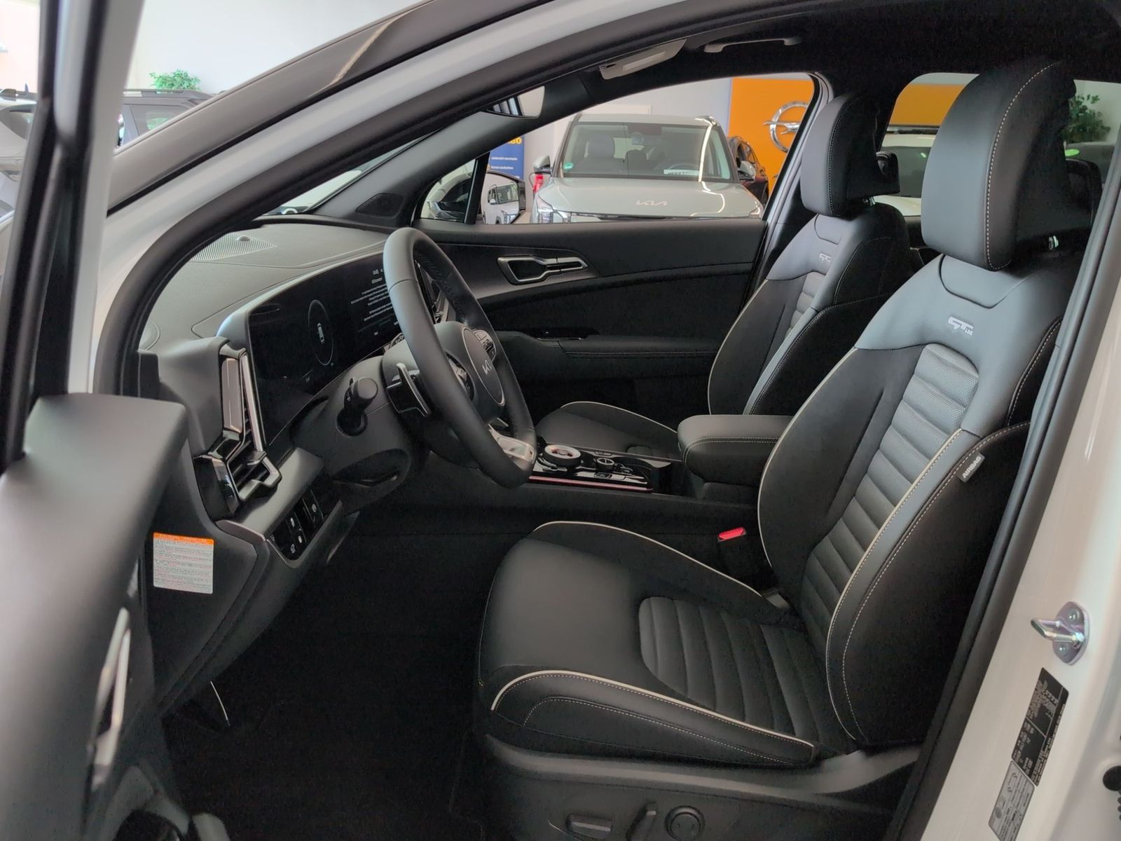 KIA Sportage 1.6 T-GDI PHEV GT-Line AWD Sound – Bild 8
