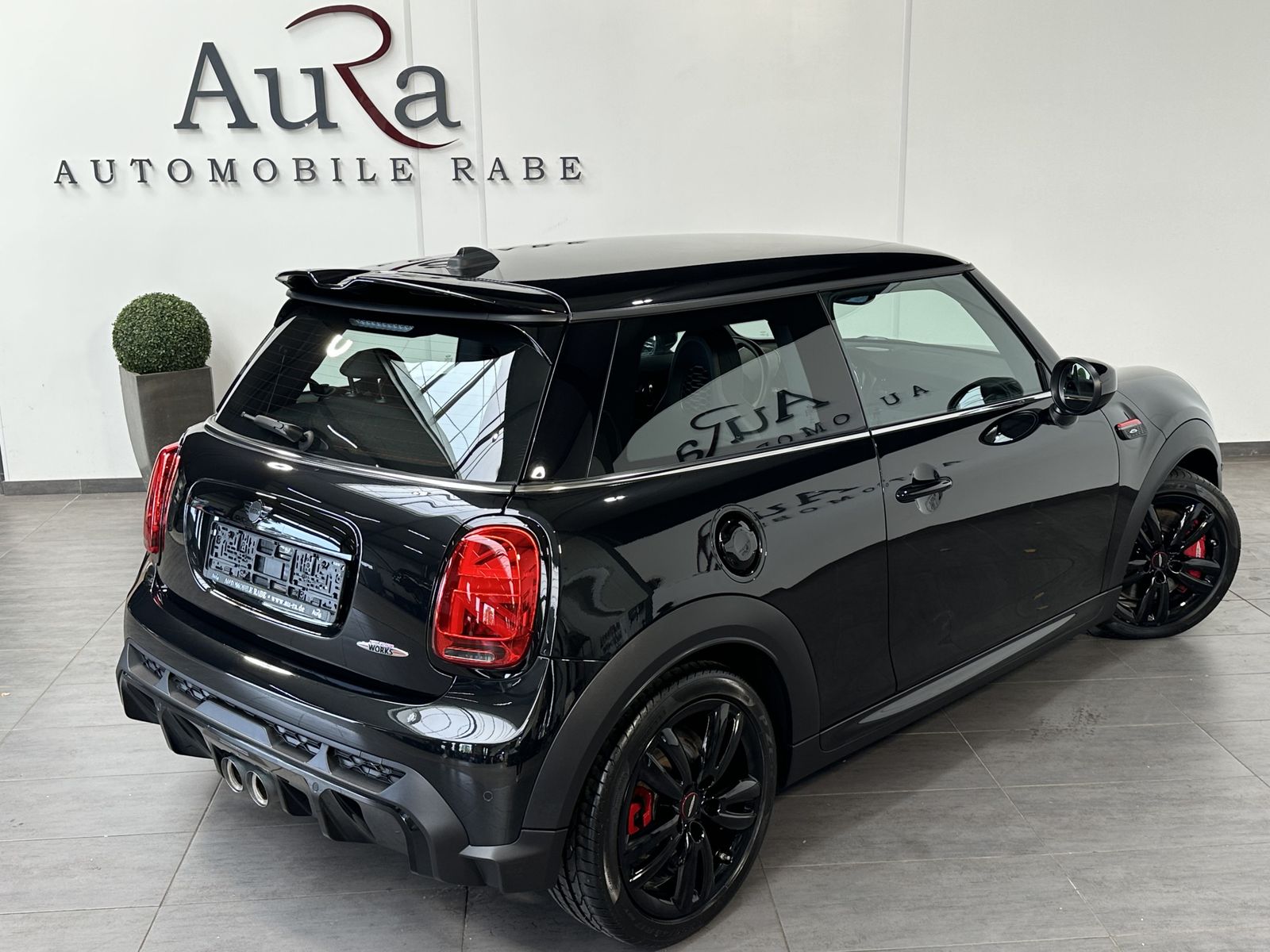 Fahrzeugabbildung MINI John Cooper Works Sport-Aut. NAV+LED+KAM+ACC+VC