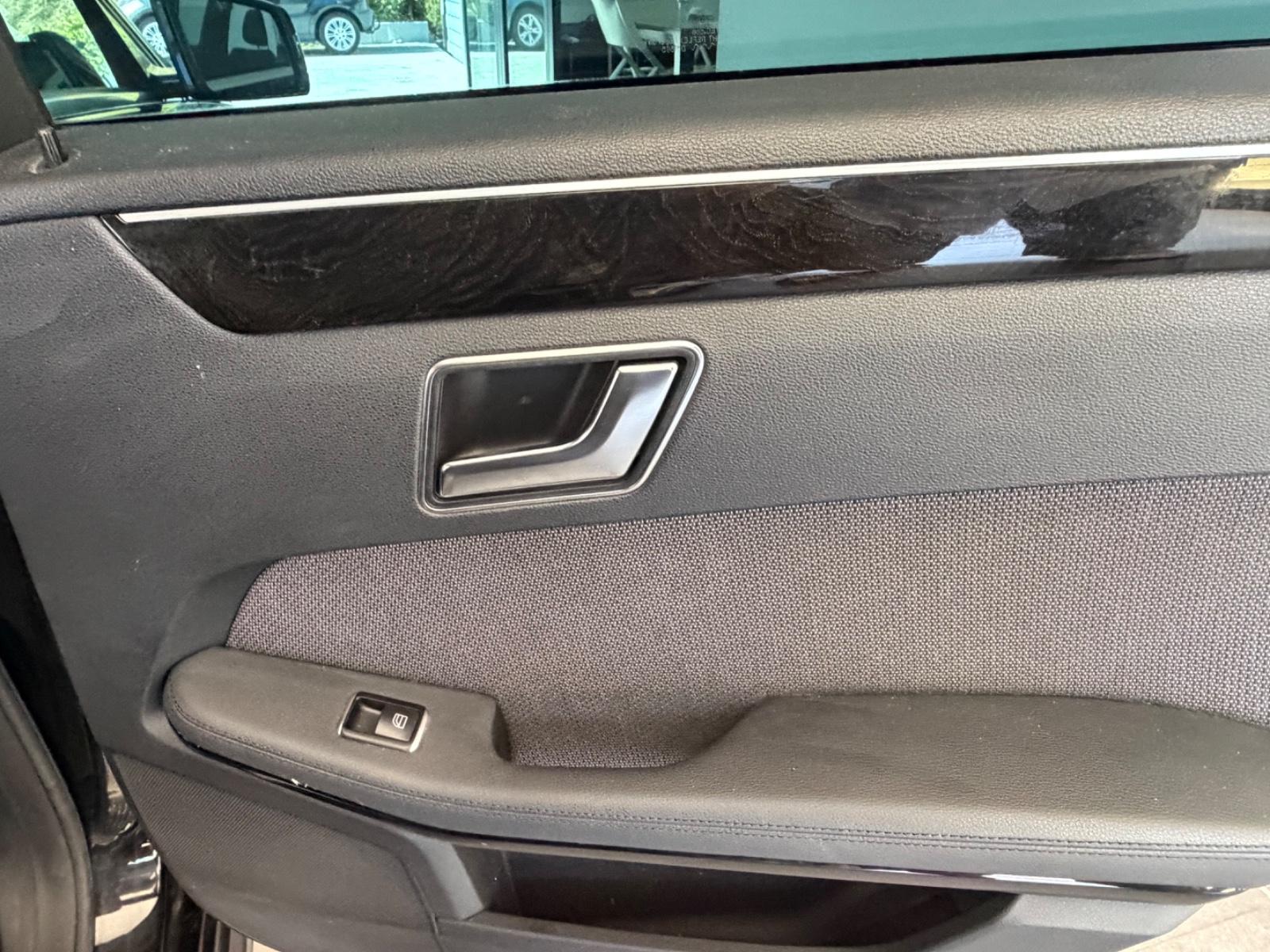 Mercedes-Benz E220dT CDI BlueEfficiency