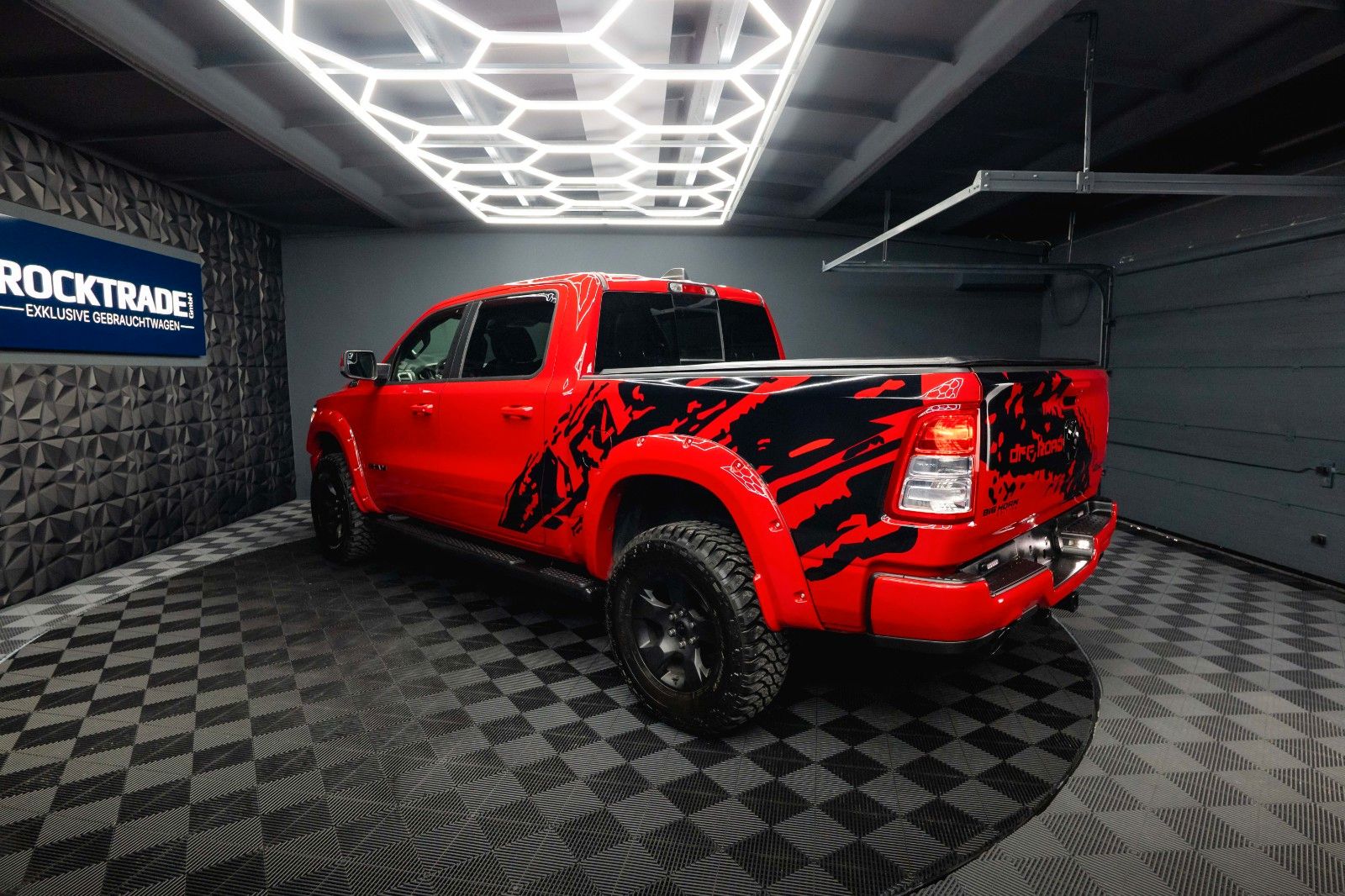 Fahrzeugabbildung Dodge RAM 5.7 V8 HEMI 4x4 Limited OFFROAD AxleLock 19%