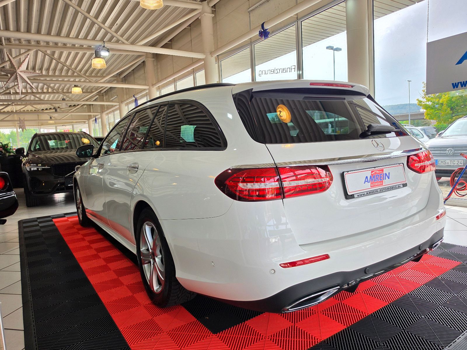 Mercedes-Benz E 220 d 4Matic AMG Line BURMESTER STANDH PANO foto 7