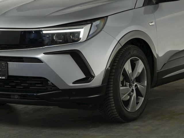 Grandland GS+LED LICHT+NAVI+360 GRAD KAMERA+SITZ