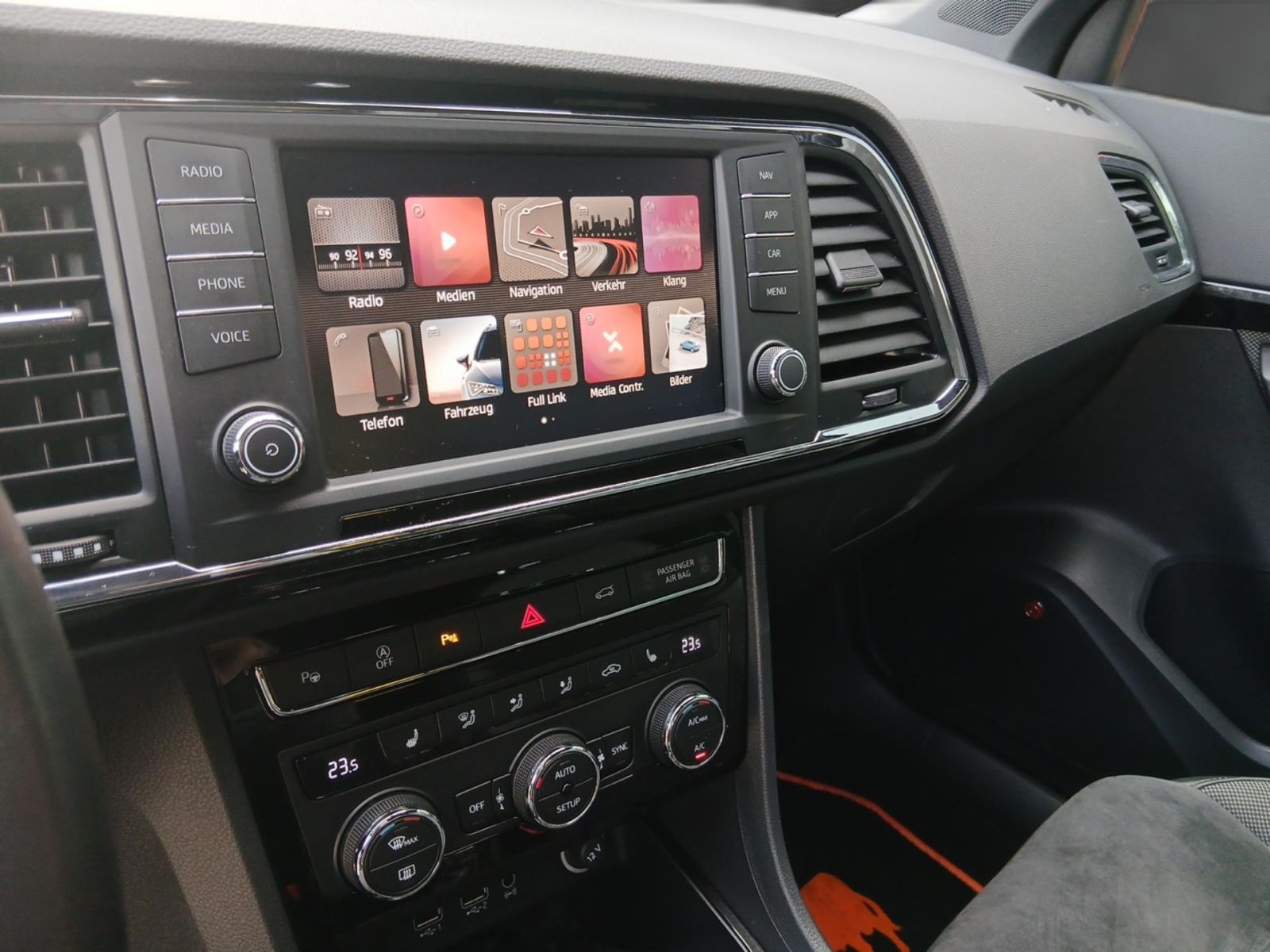 Seat Ateca 1.5 TSI Xcellence *BEATS*NAV*GRA*LED*SHZ* foto 16