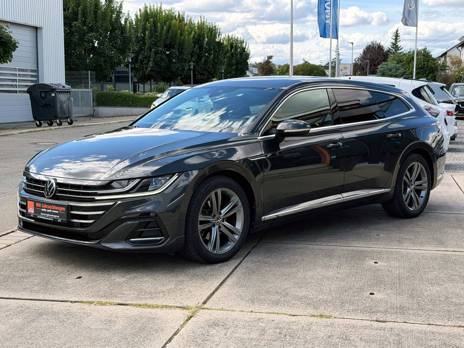 Fahrzeugabbildung Volkswagen Arteon SB 2.0TDI DSG R-Line 4M ACC KAM H&K AHK
