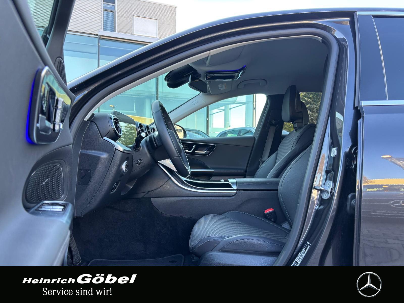 Fahrzeugabbildung Mercedes-Benz C 200 AVA-ADV+ 360°KAM WP LED AMB-BEL VZA MEM-SI