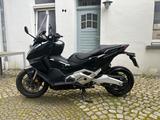 Honda Forza 750, wenig km, TüV neu, Inspektion - HONDA FORZA