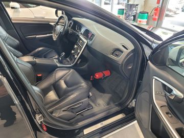 Volvo V60 - 10