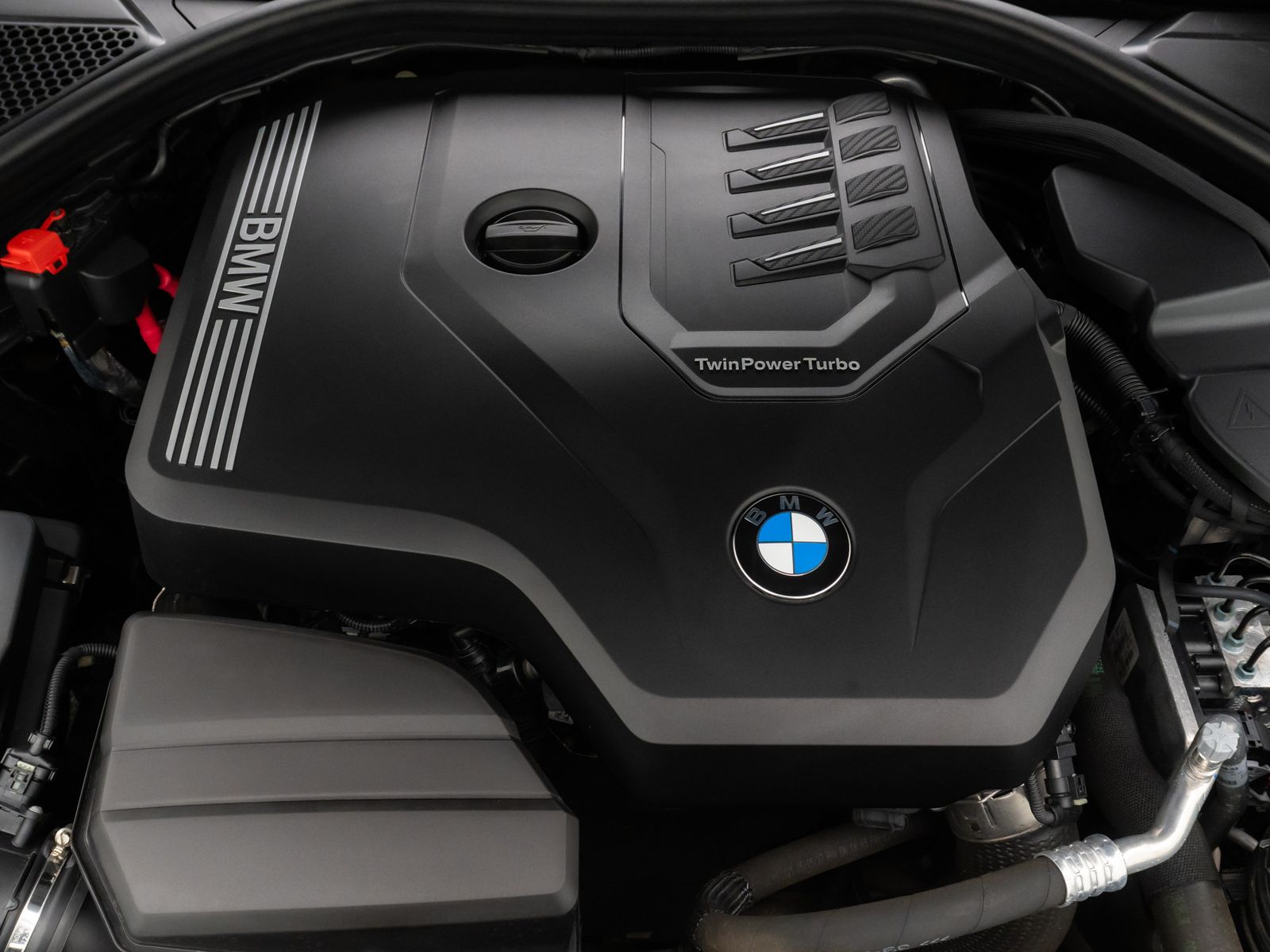 Fahrzeugabbildung BMW 320i Sport Line Stop&Go Kamera DAB Alarm Komfort