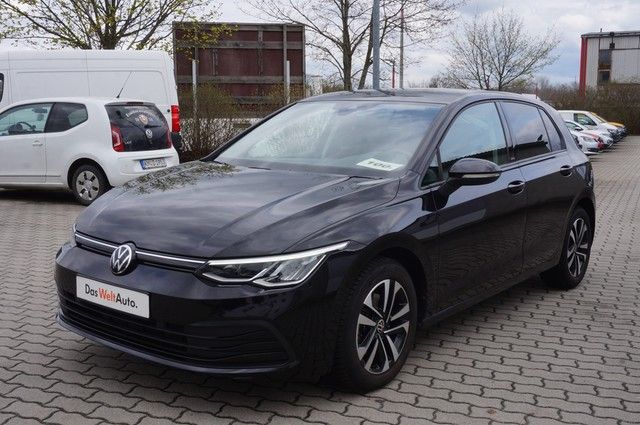 Fahrzeugabbildung Volkswagen Golf VIII TDI United DSG LED AHK Navi AID ACC RF