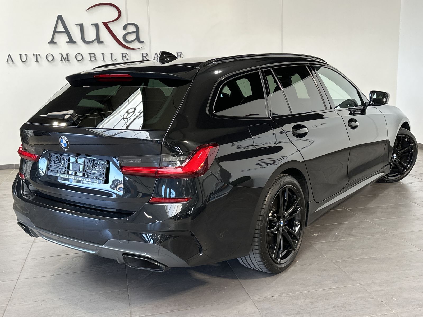 Fahrzeugabbildung BMW M340d Touring xDrive NAV+LASER+AHK+ACC+HEADUP+PP