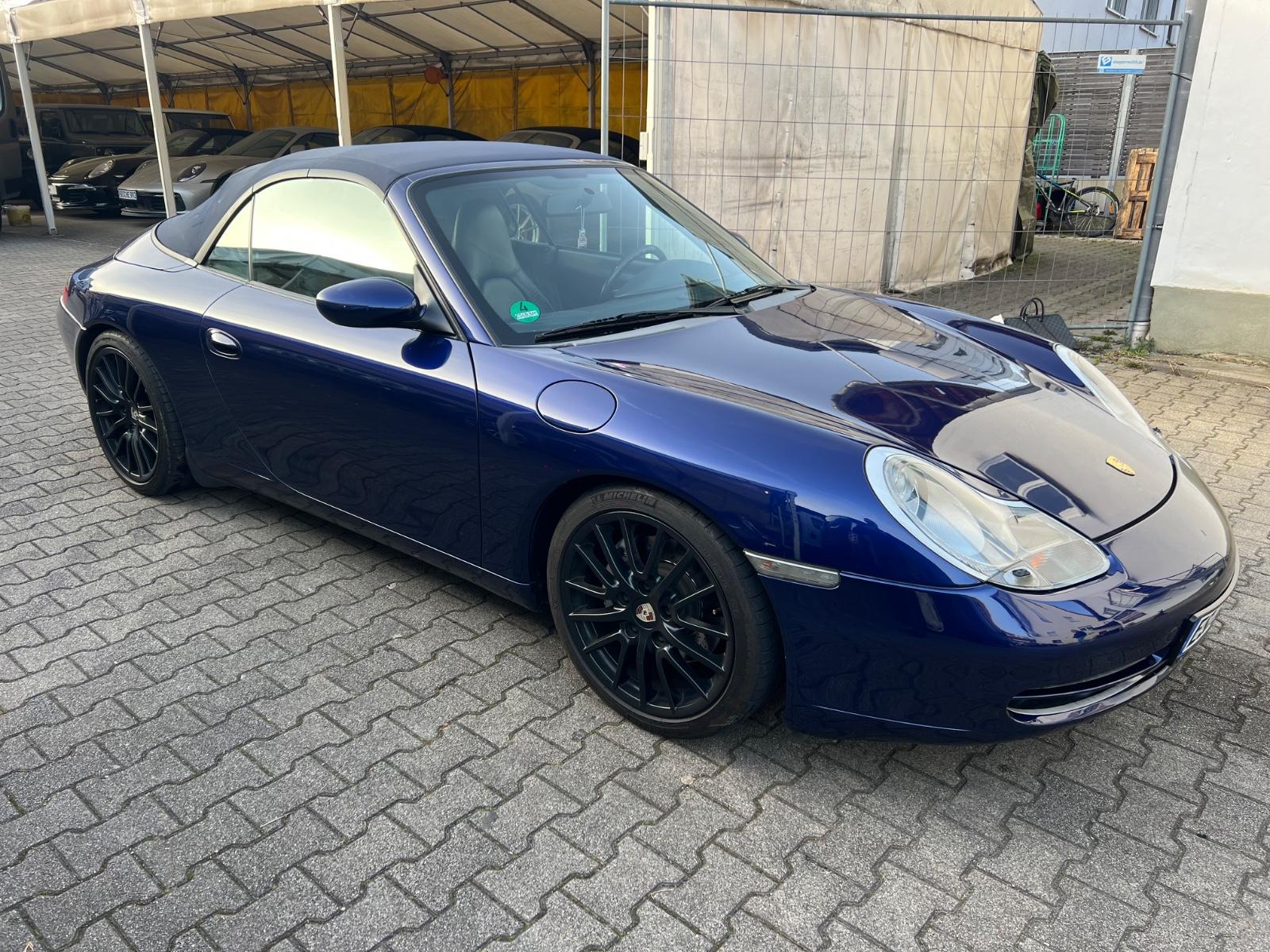 Porsche 996 Carrera 4 Cabriolet
