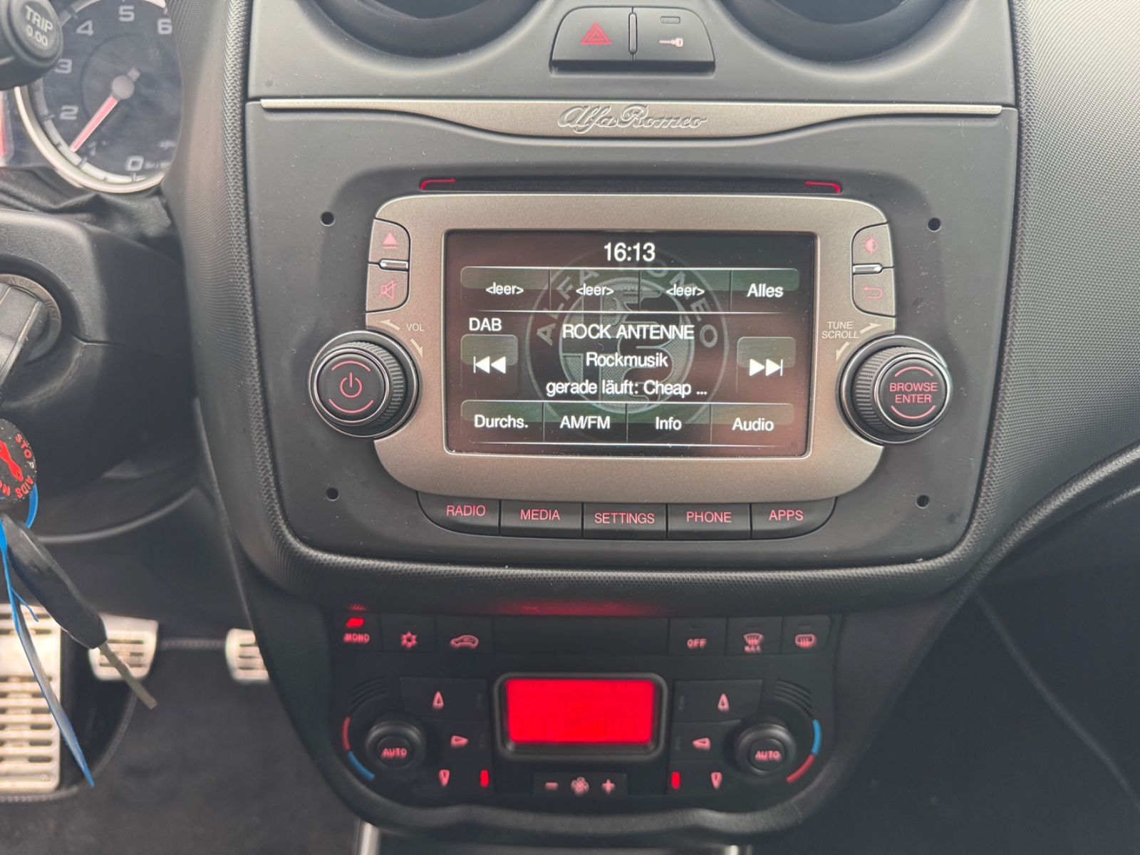 Fahrzeugabbildung Alfa Romeo MiTo Super KLIMA TEMPOMAT AHK