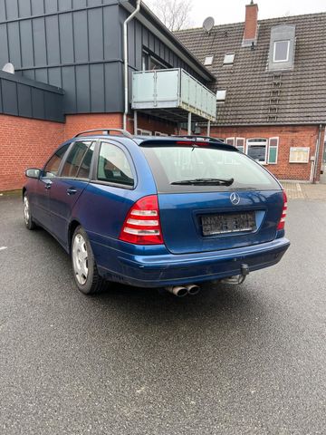 Mercedes-Benz C 200 C -Klasse T-Modell C 200 T CDI