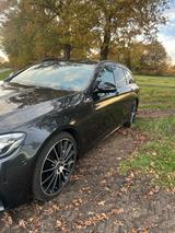 Mercedes-Benz E 400 d 4MATIC T Autom. - - Mercedes-Benz E 400 in Bremen