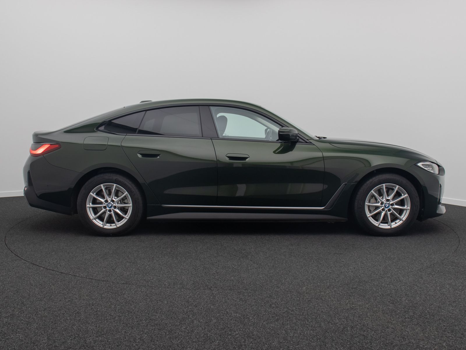 Fahrzeugabbildung BMW i4 eD35 GC Kamera GeschwindigReg DAB Widscreen