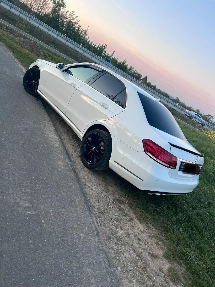 Mercedes-Benz E 200