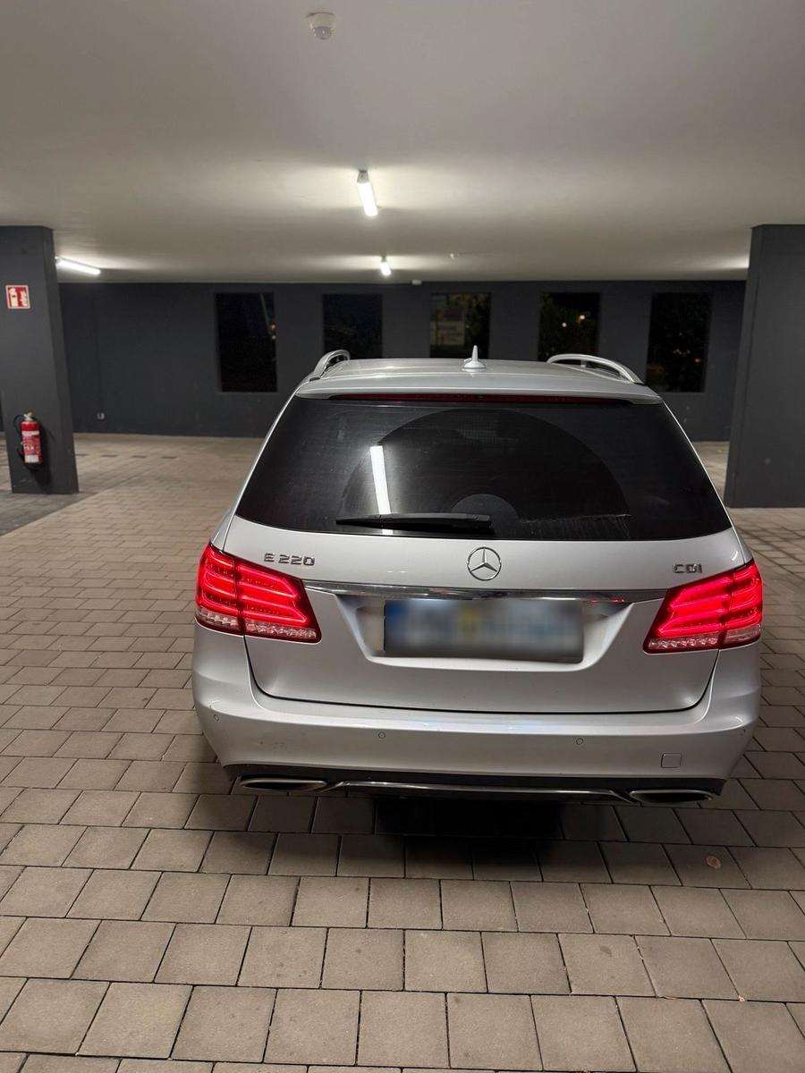 Mercedes-Benz E220 2014 — photo 5