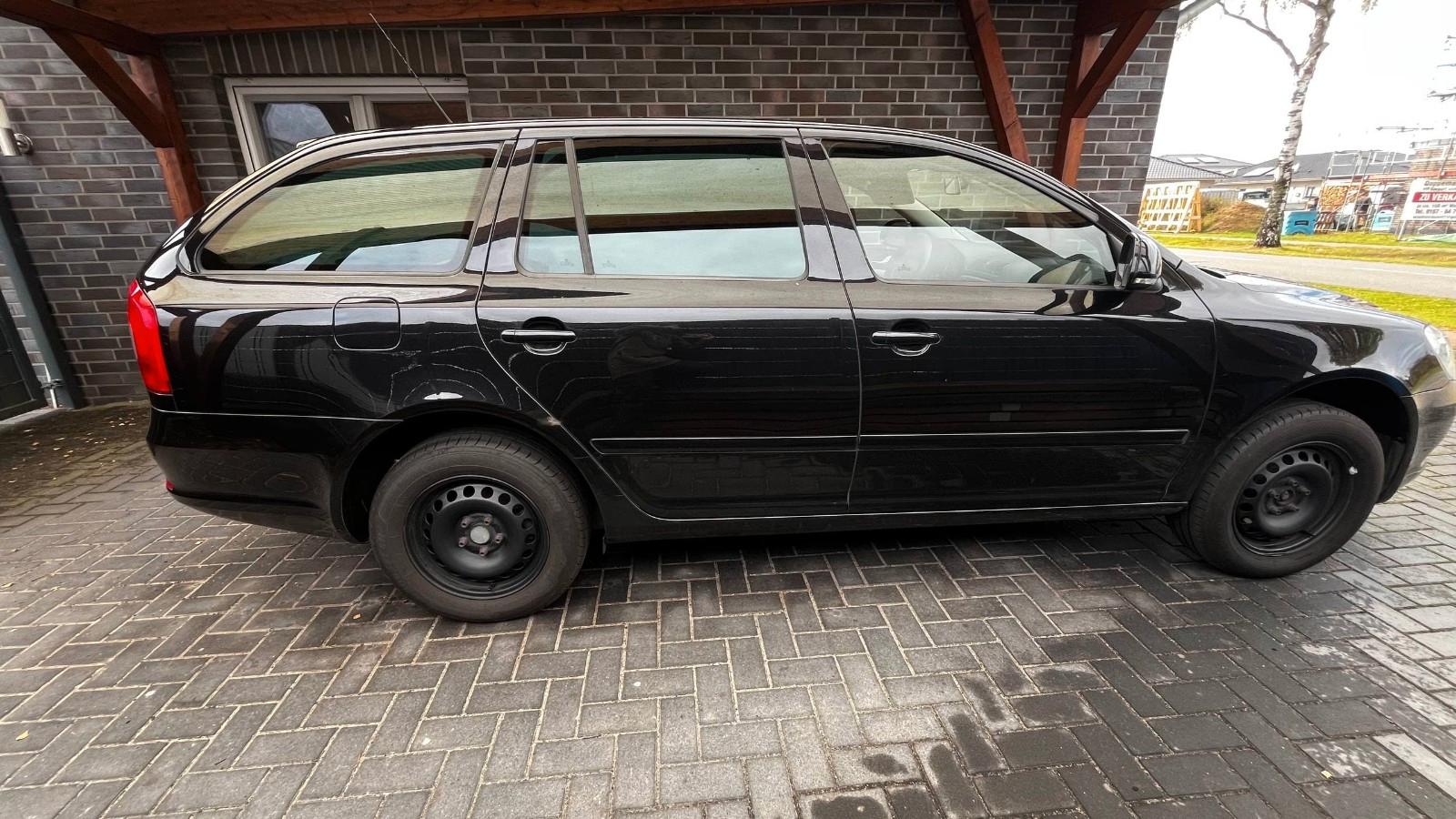 Skoda Octavia 2009 — photo 8