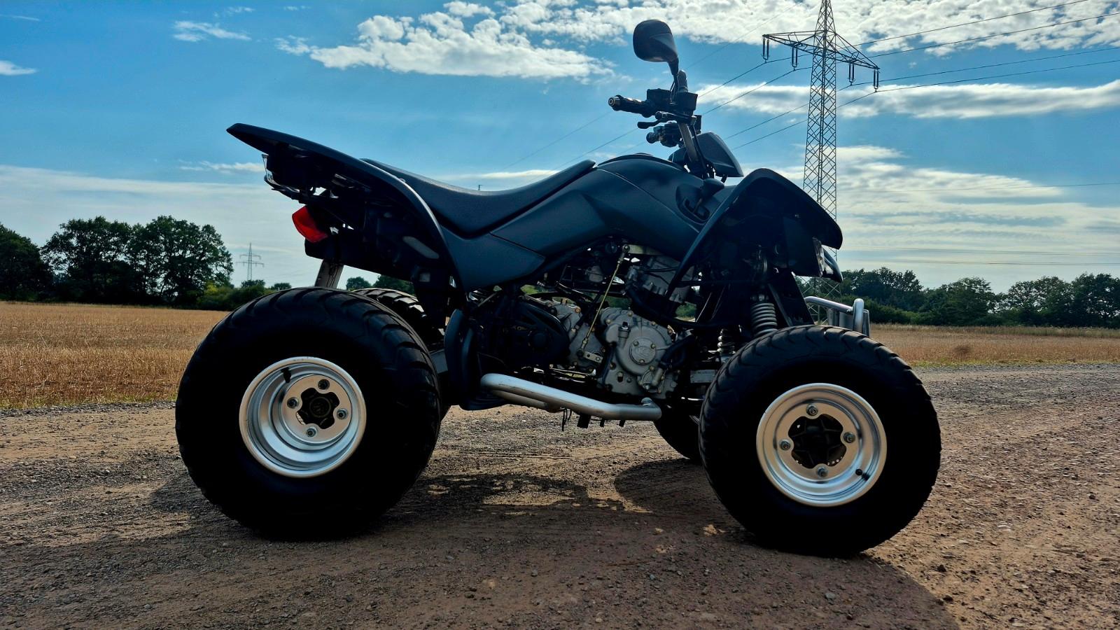 Kymco  2011 — салон