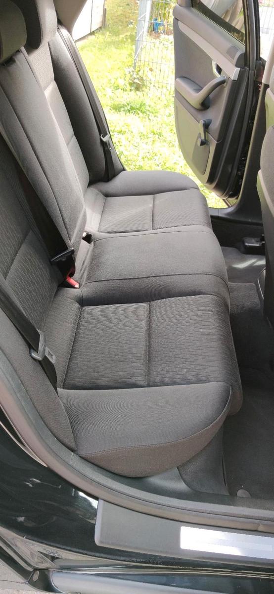 Audi A4 2006 — photo 8