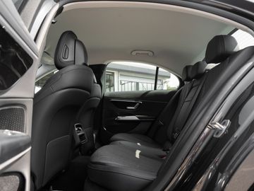 Mercedes E 220 - 10
