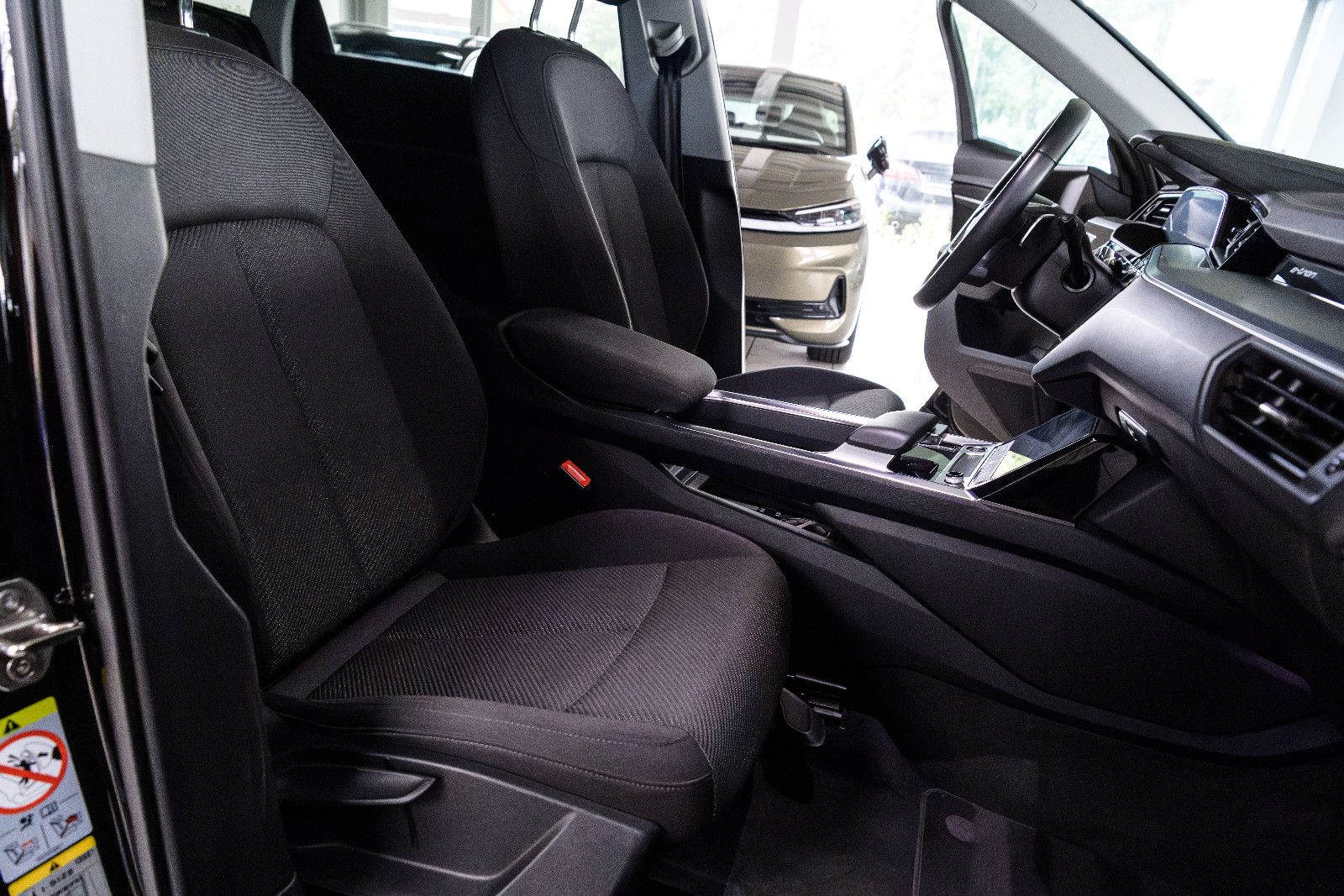 Fahrzeugabbildung Audi e-tron 50 quattro LED+NAVI+SZH+RFK