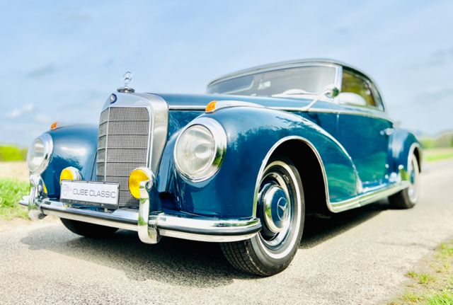 Mercedes-Benz 300 S Coupe mit Schiebedach 9x gebaut