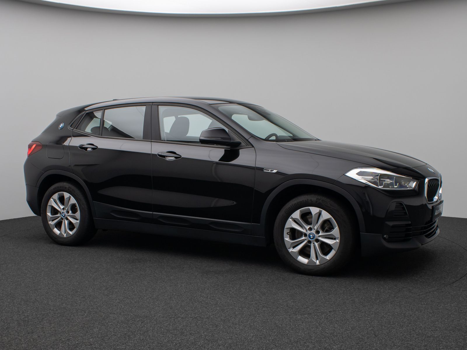 Fahrzeugabbildung BMW X2 xD25e Kamera DAB Lordos LED Geschwindigkeitsr