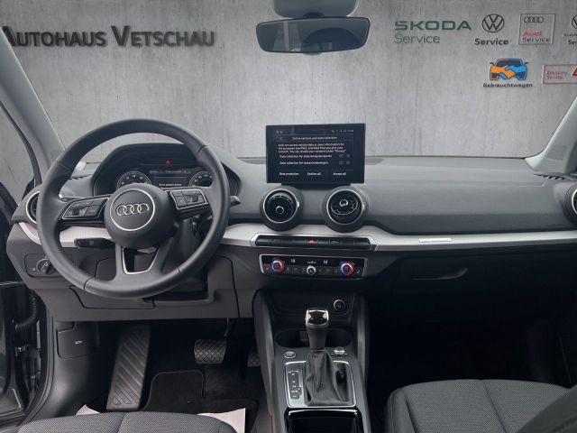 Q2 35 1.5 TFSI S line Bluetooth LED Klima