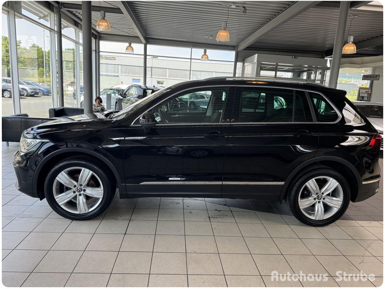 Volkswagen Tiguan Elegance 2.0 TDI 4MOTION, DSG, AHK imagem 3