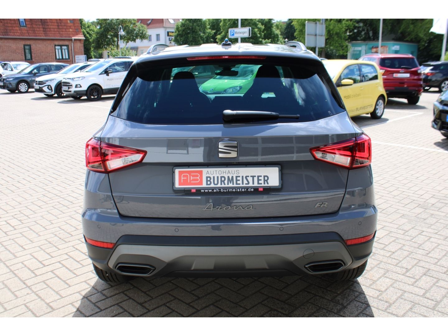 Fahrzeugabbildung SEAT Arona 1.5 TSI 110 kW FR DSG 10J Gar. ACC LED AHK